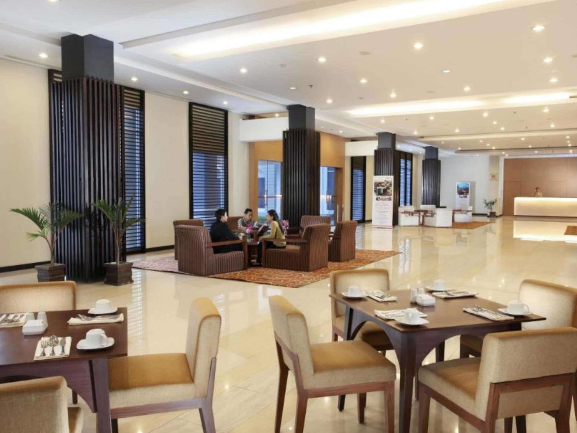 Swiss-Belinn Pangkalanbuun Eksteriør billede